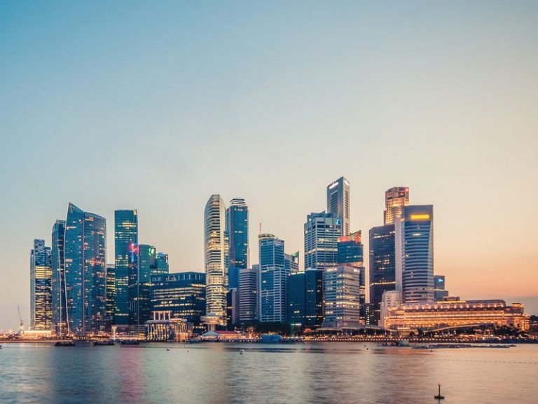 Die Aufsichtsbehörde von Singapur sagt, dass es brutal und unerbittlich hart gegen schlechtes Verhalten in Krypto sein wird