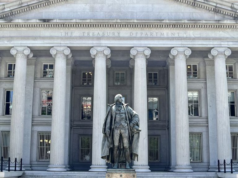 Sekretariat des Tesoro de EE.  UU.  se reúne con líderes de bancos para hablar sobre cripto