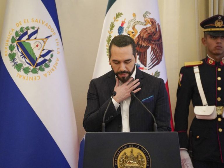 Wird El Salvador 2023 mit seinen Staatsschulden in Verzug geraten?