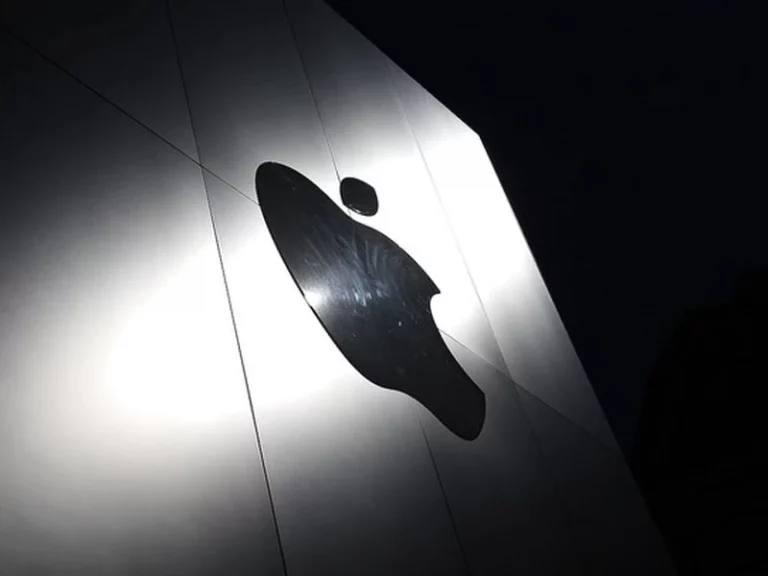 Apple erstickt das Metaverse, sagt Tech-Experte