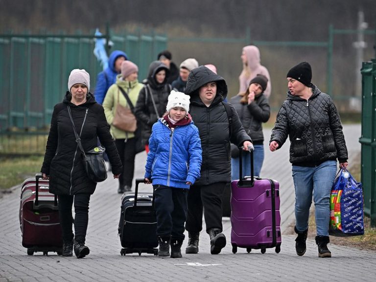 Russische Aktivisten wenden sich an Krypto, um Spenden zur Unterstützung von Flüchtlingen aus der Ukraine zu erhalten