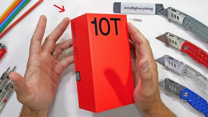 OnePlus 10T wird auf Haltbarkeit getestet (Video(